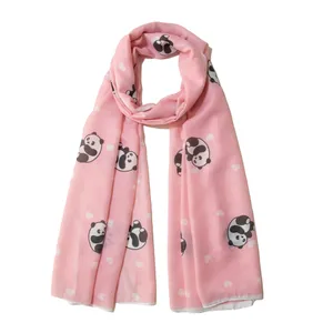 شال زنانه مدل نخ پنبه طرح پاندای زمستانی کد ana-1288