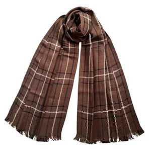 شال زنانه مدل کاموایی بافتنی چهارخانه پاییزی ریش ریشی کد 1