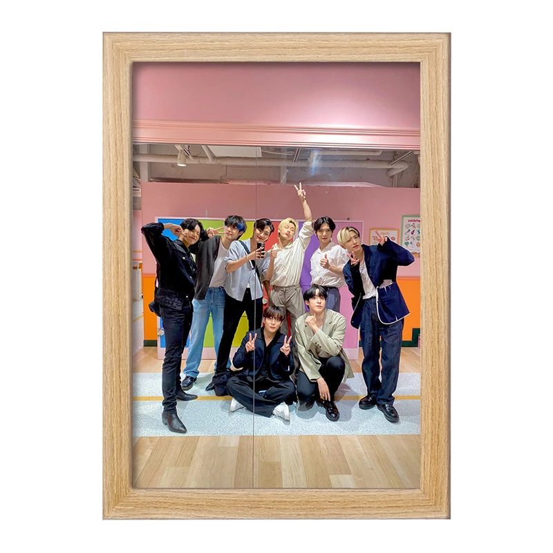 تابلو خندالو مدل گروه ایتیز ATEEZ  کد 21294