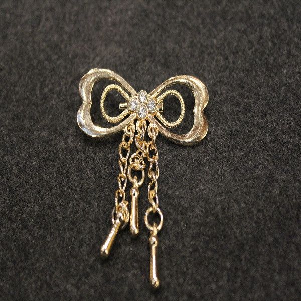 گل سینه زنانه کد Ki 055-63 گل سینه زنانه کد Ki 055-63