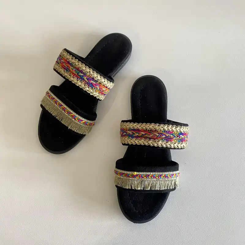 صندل زنانه مدل سنتی