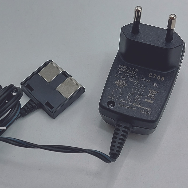 آداپتور 4.0 ولت 0.150 آمپر مدل C705 آداپتور 4.0 ولت 0.150 آمپر مدل C705