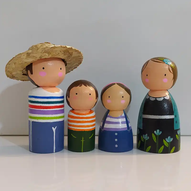 اسباب بازی چوبی مدل خانواده مجموعه 4 عددی