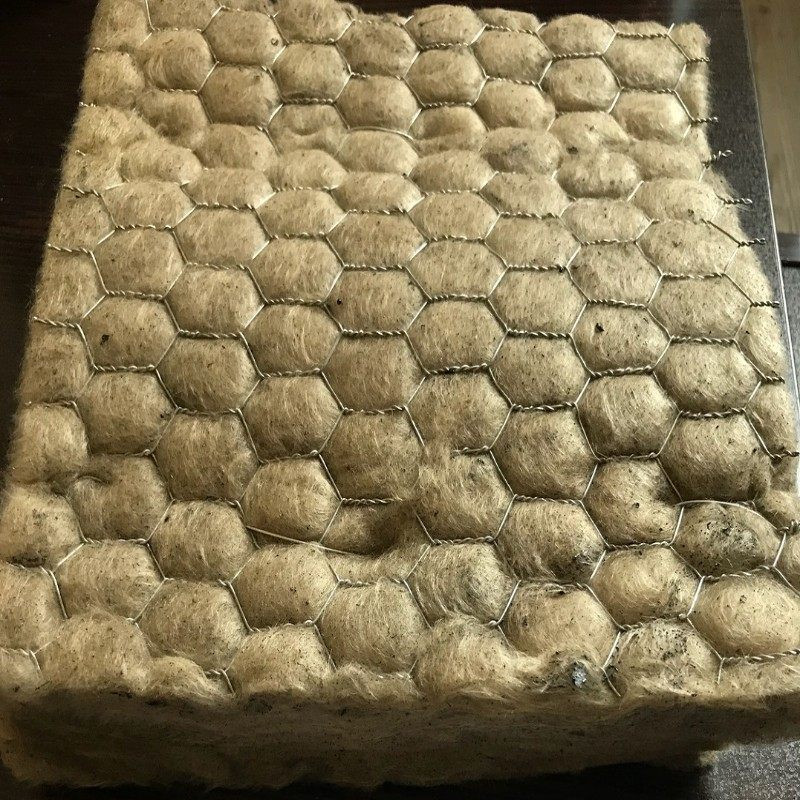 پشم سنگ مدل D80 رول 6 متری پشم سنگ مدل D80 رول 6 متری