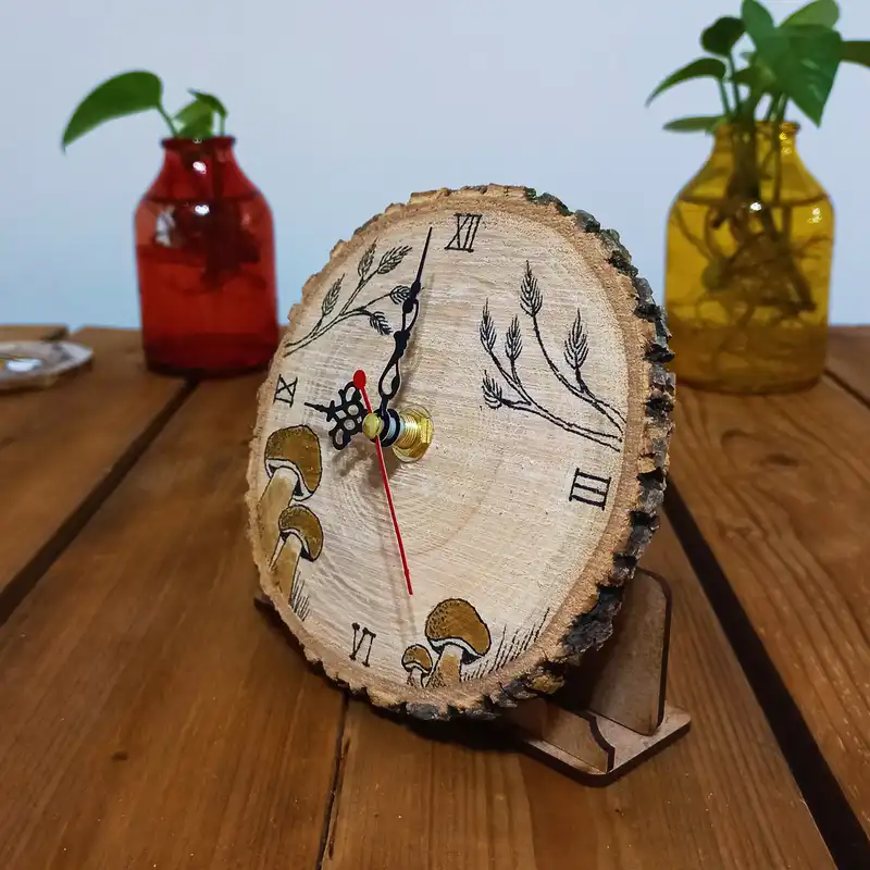 ساعت رومیزی چوبی مدل فانتزی طرح طبیعت