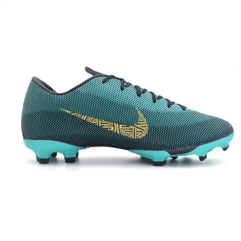 کفش فوتبال مردانه کد 2714