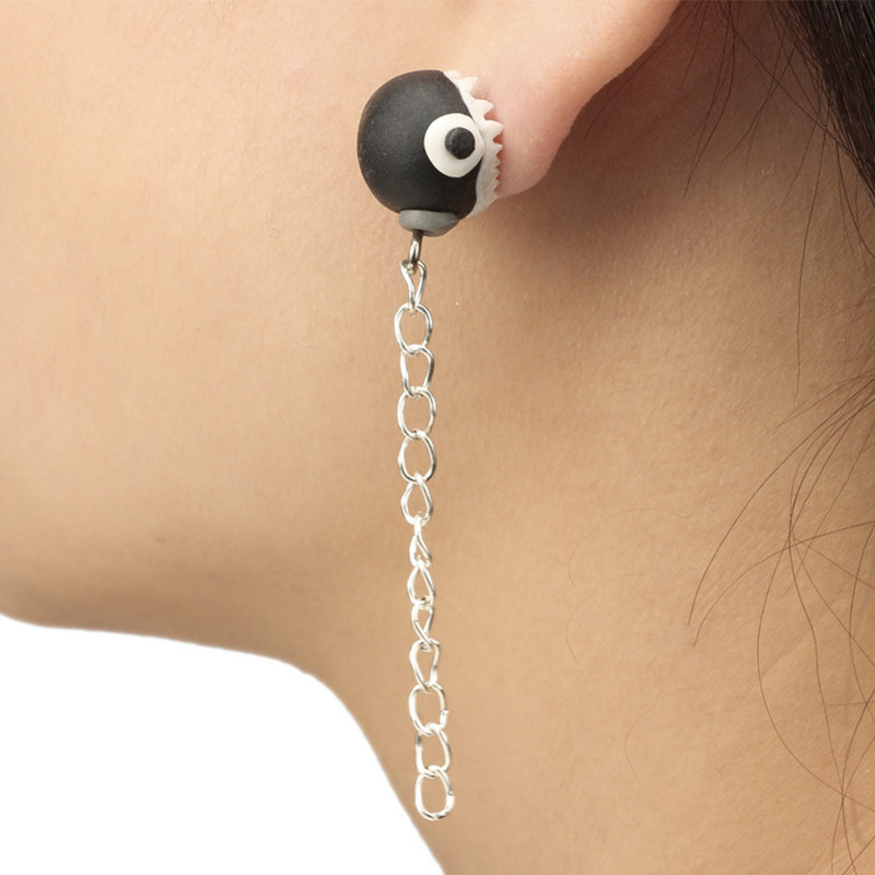 گوشواره زنانه برانت طرح توپ گاز گیر گوش