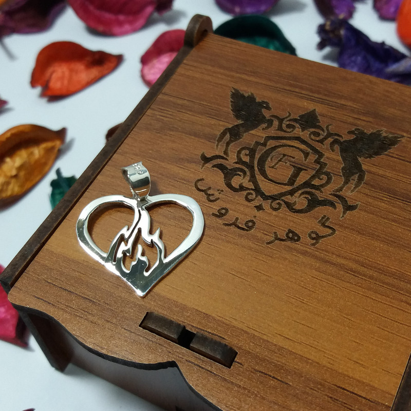 آویز گردنبند نقره طرح قلب آتشی آویز گردنبند نقره طرح قلب آتشی