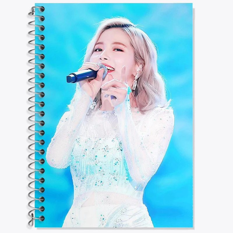دفتر زبان 50 برگ خندالو مدل دو خط طرح سولار گروه مامامو Mamamoo کد 19398