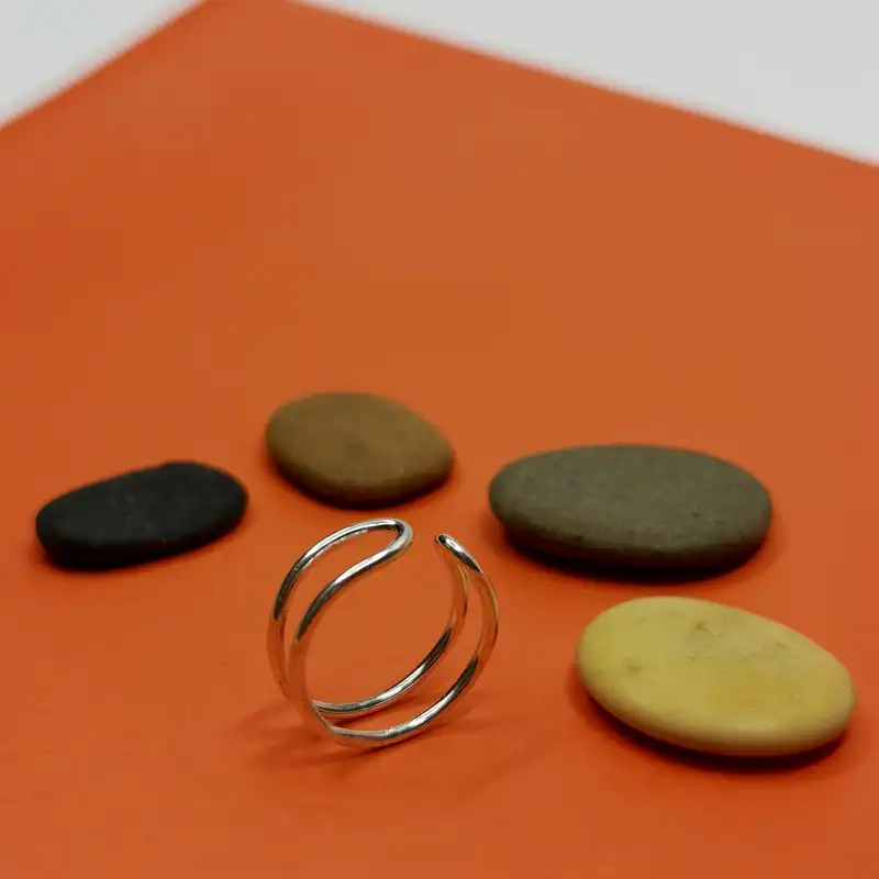 انگشتر نقره زنانه مدل یو  H15