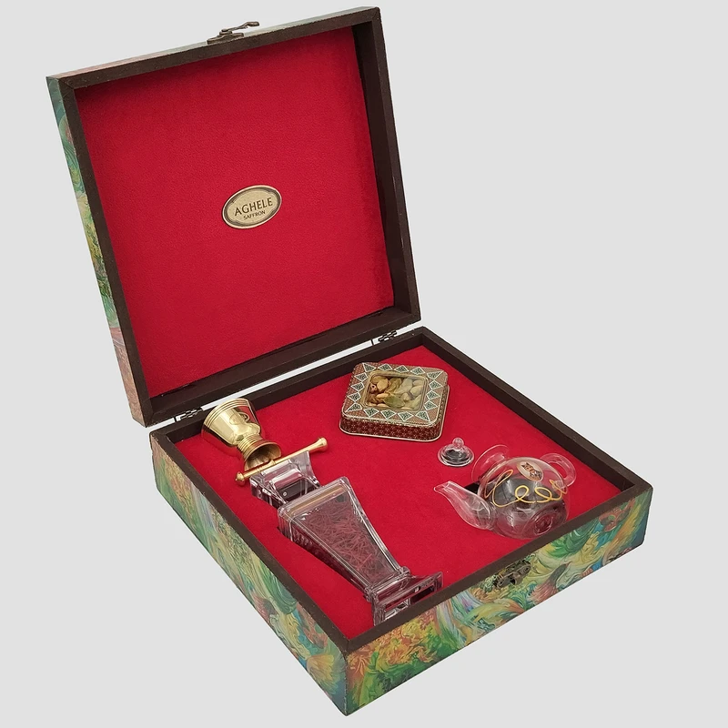 زعفران کادویی عاقله - 5 گرم به همراه هل - 40 گرم