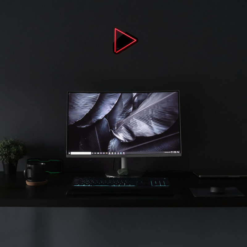 چراغ دیواری نئون دیزاین مدل Play-BL_RD