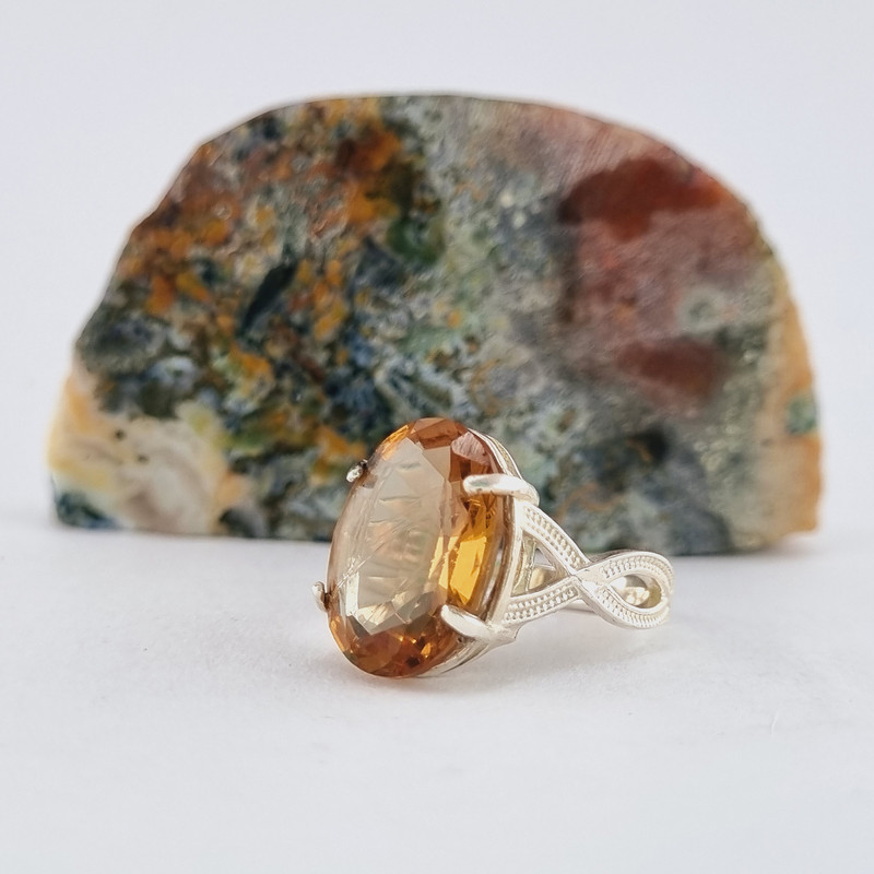 انگشتر نقره الکساندریت زنانه ملک زیور مدل پیچش کد 132