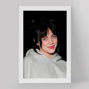 تابلو خندالو مدل بیلی آیلیش Billie Eilish کد 19166