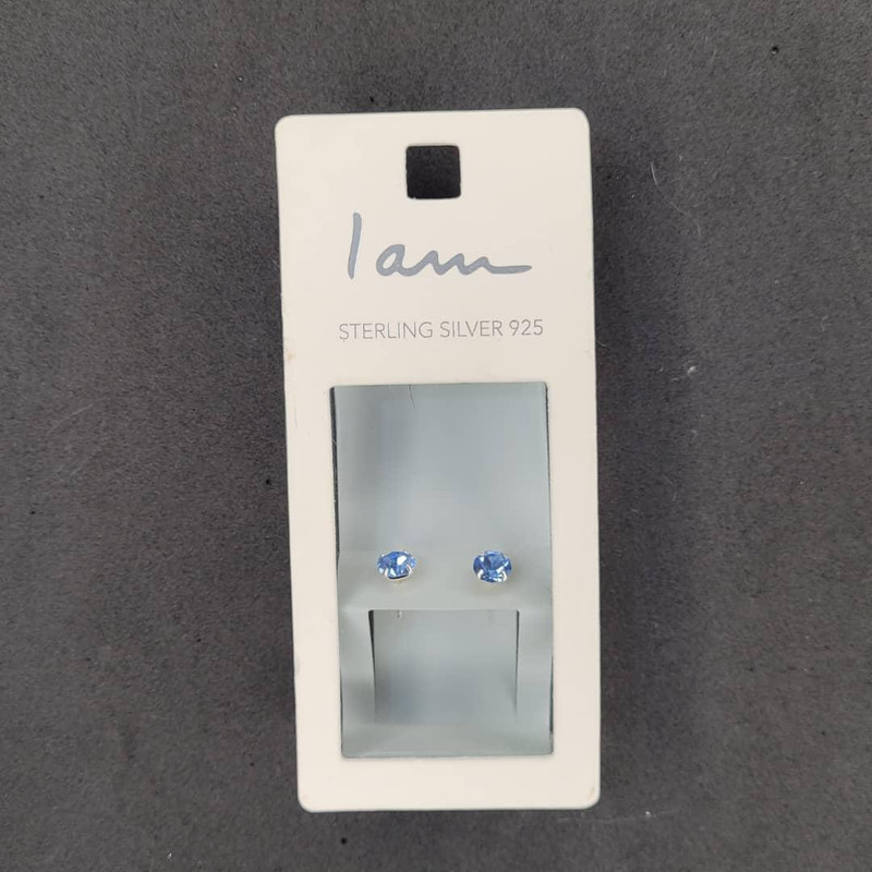 گوشواره نقره زنانه آی ام مدل تک نگین گوشواره نقره زنانه آی ام مدل تک نگین