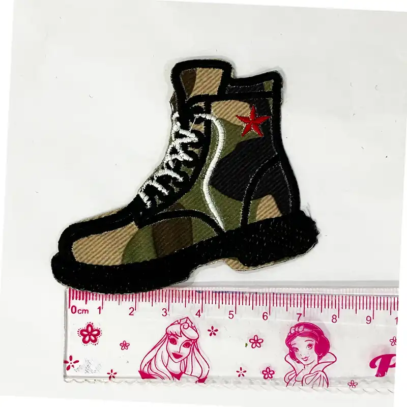 استیکر پارچه و لباس مدل پوتین و کفش سربازی بسته 2 عددی