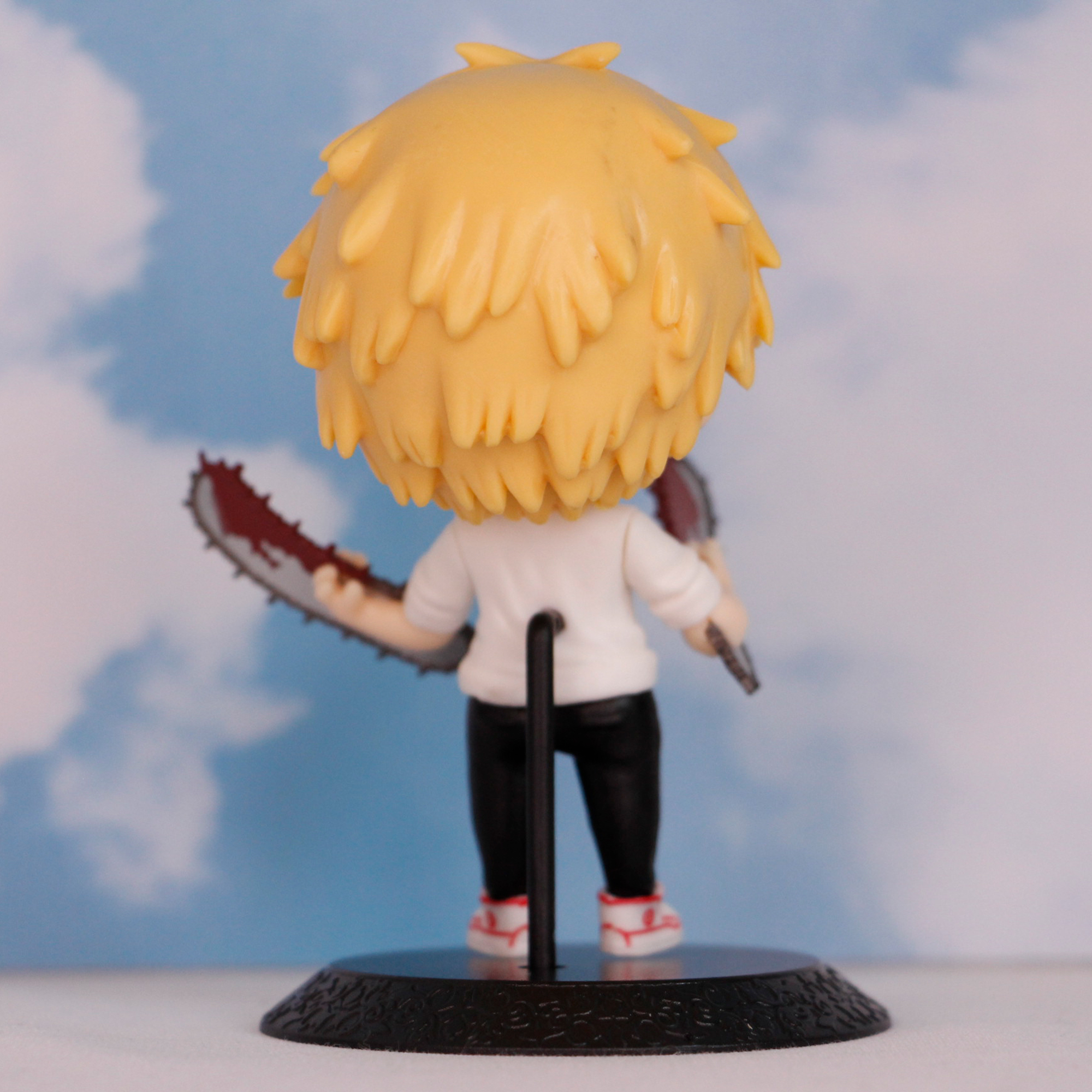 فیگور مدل انیمه چینسا من طرح مرد اره ایی کد 02