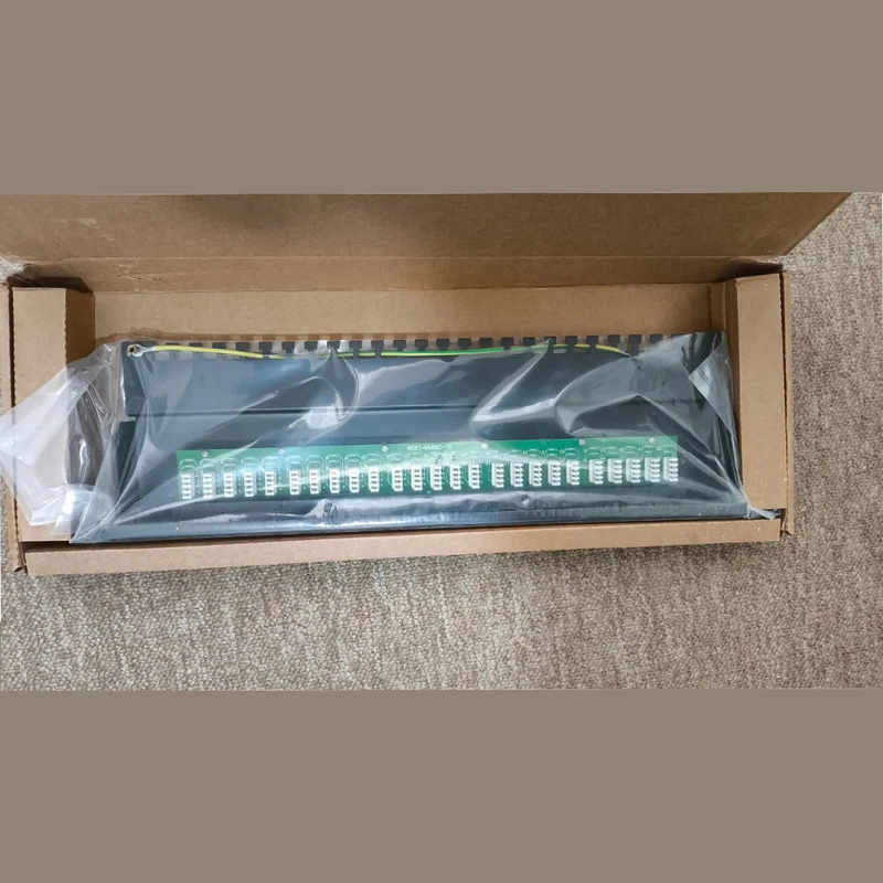 عکس شماره 12 : پچ پنل 25 پورت مدل cat3