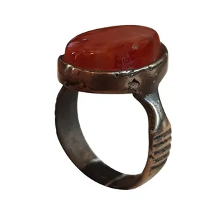 انگشتر نقره مردانه مدل عقیق هاله دار یمنی AHY28195