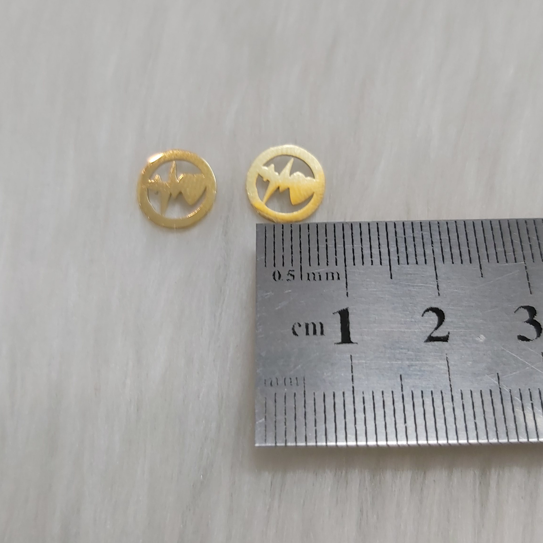 گوشواره زنانه مدل میخی طرح ضربان قلب کد beat112