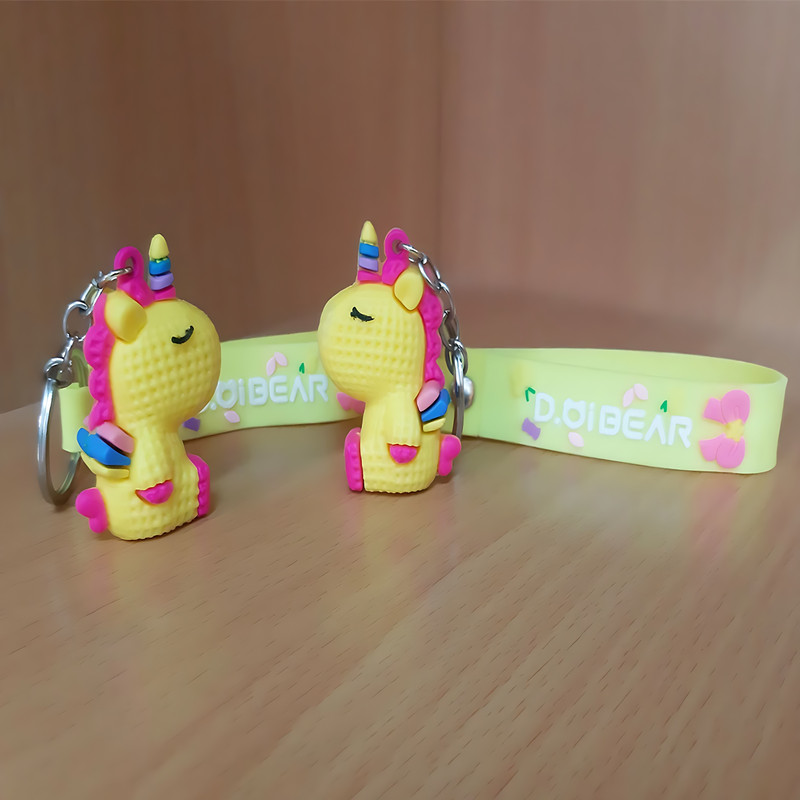 جاکلیدی دخترانه مدل سیلیکونی یونیکورن اسب تک شاخ طرح عروسکی مجموعه 2 عددی