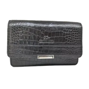 کیف رودوشی زنانه سرزمین چرم مدل فرزین کد 301334
