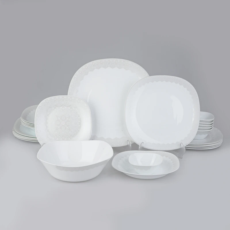 سرويس 26 پارچه اپال طرح مربع کلاسيک مدل سوژا لبه سفيد	