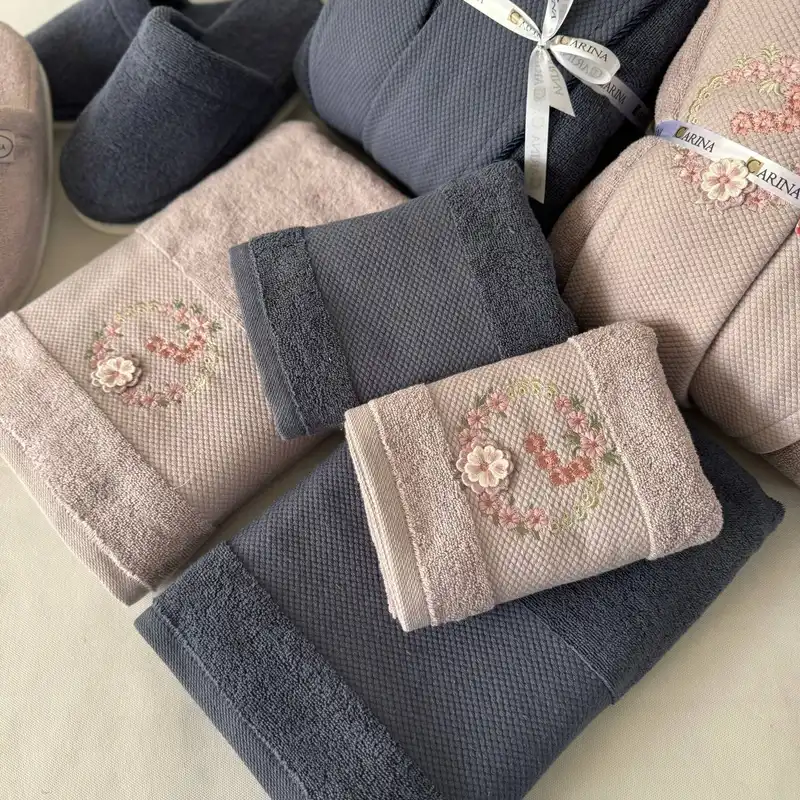 سرویس حوله پالتویی کارینا مدل لوتدن کد 03 مجموعه 8 عددی