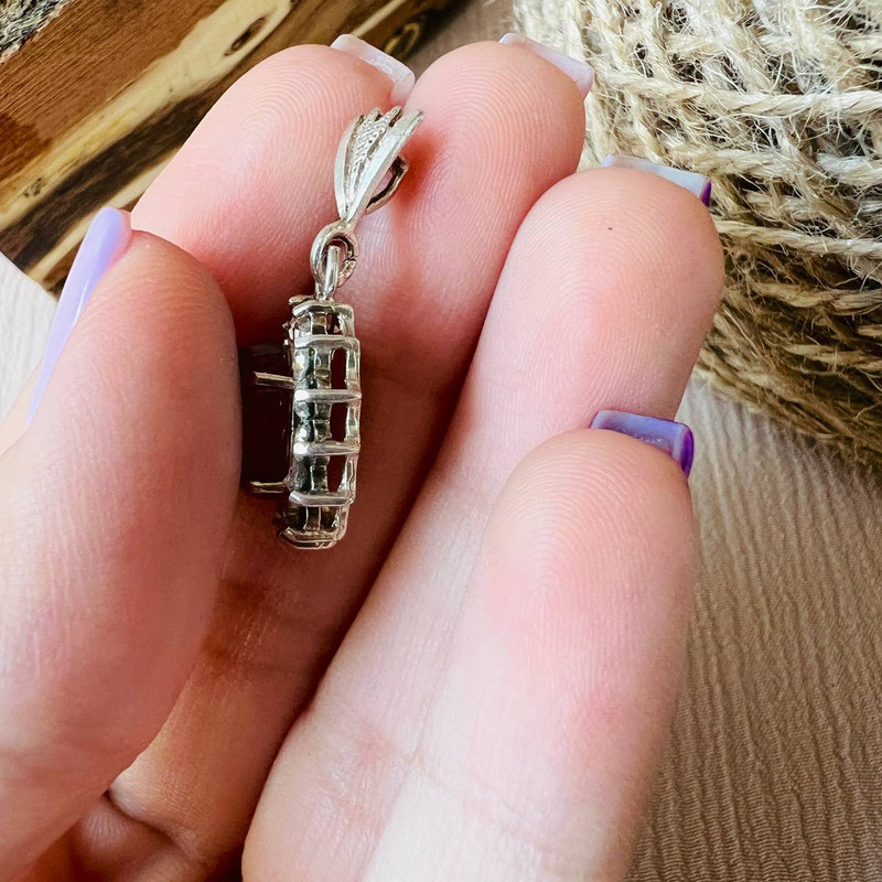 آویز گردنبند نقره زنانه مدل سنگ عقیق خورشید نگین دار