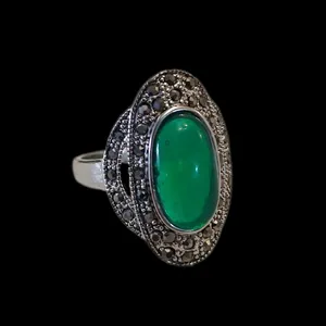 انگشتر زنانه مدل سلطنتی نگین دار 