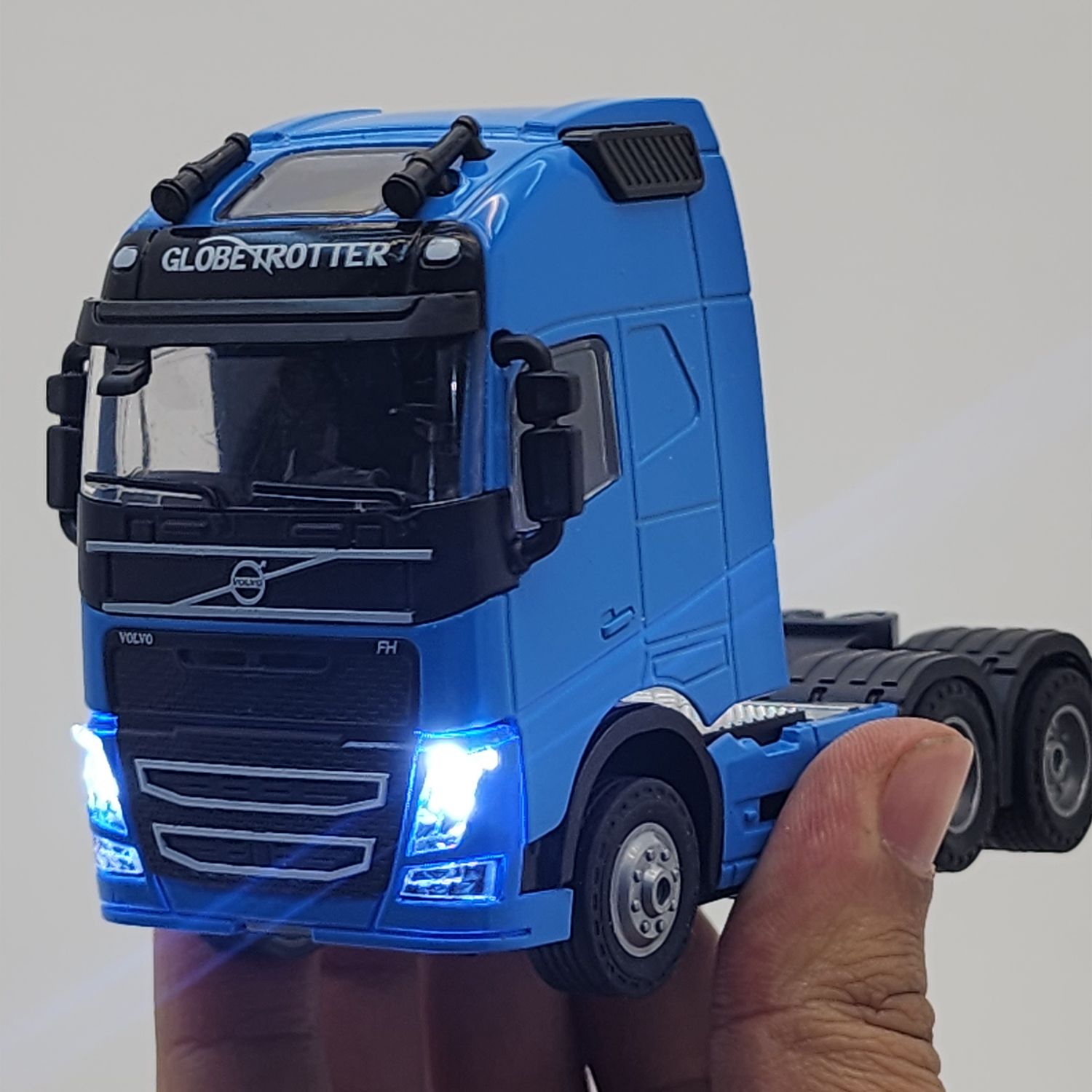 ماشین بازی ناب سل مدل 10 چرخ VOLVO FH طرح دو محور -  - 8
