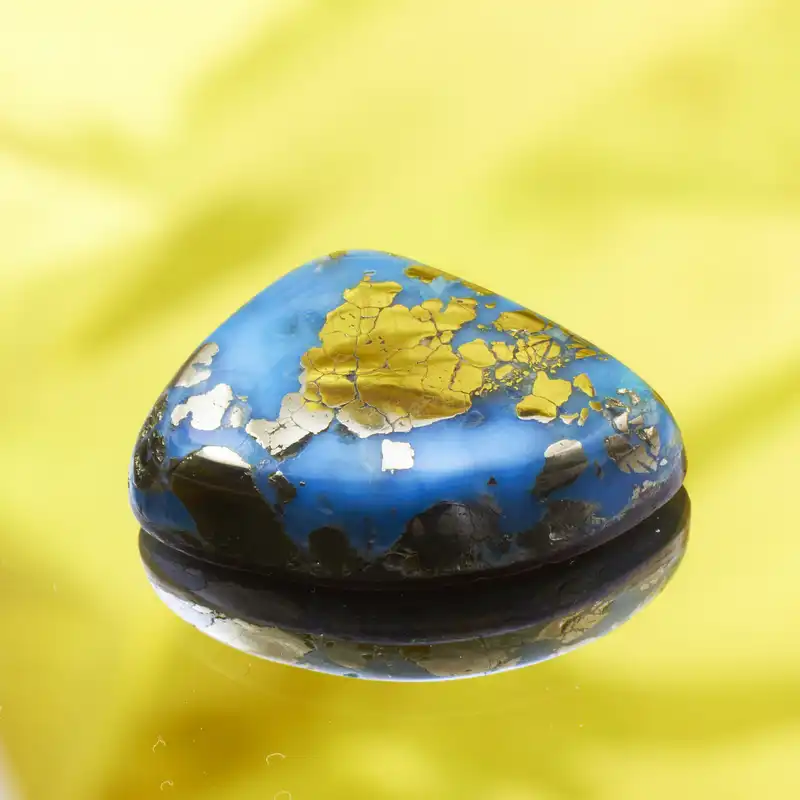 سنگ فیروزه مدل پیریت دار کد AA1