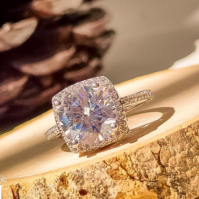 انگشتر نقره زنانه مدل تک نگین 64