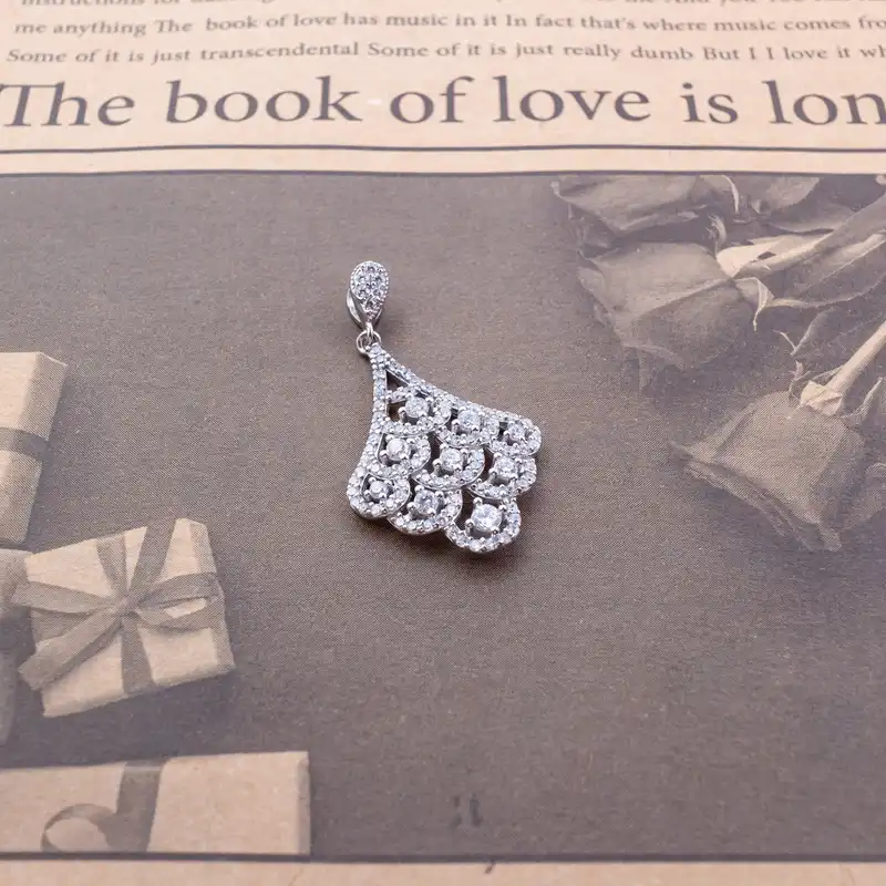 آویز گردنبند نقره زنانه مدل AMT_M047