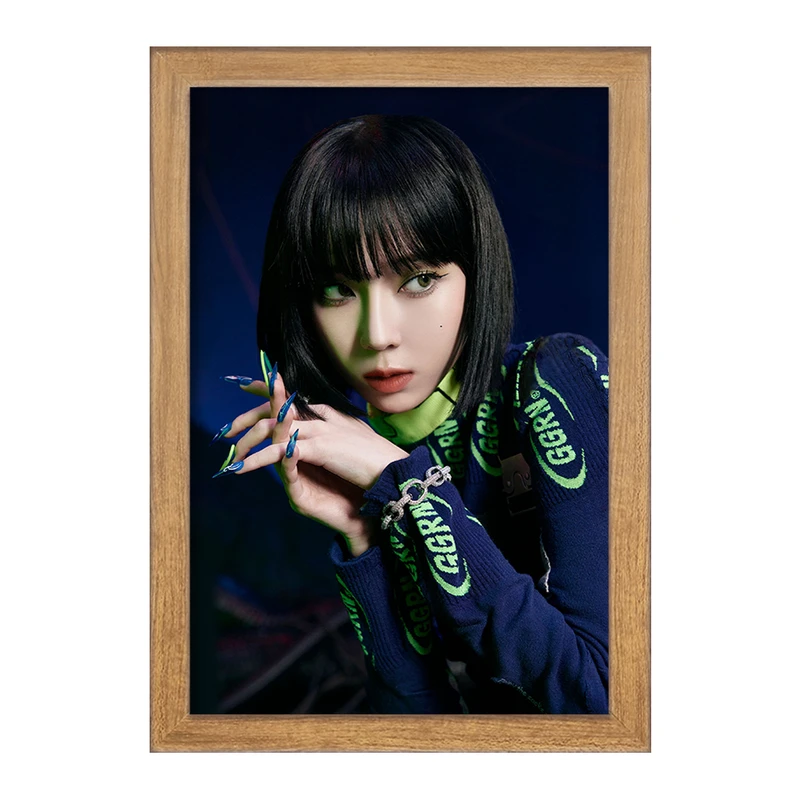 تابلو خندالو مدل وینتر گروه آسپا Aespa  کد 12483