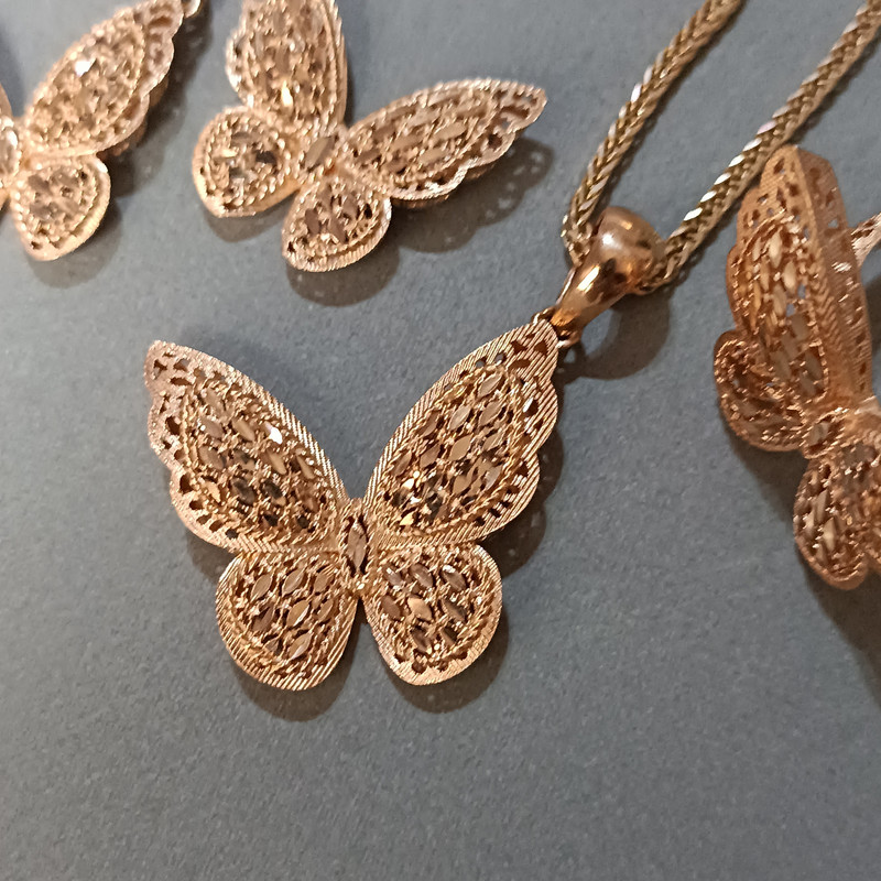 نیم ست طلا 18 عیار زنانه مدل پروانه ای کد T393