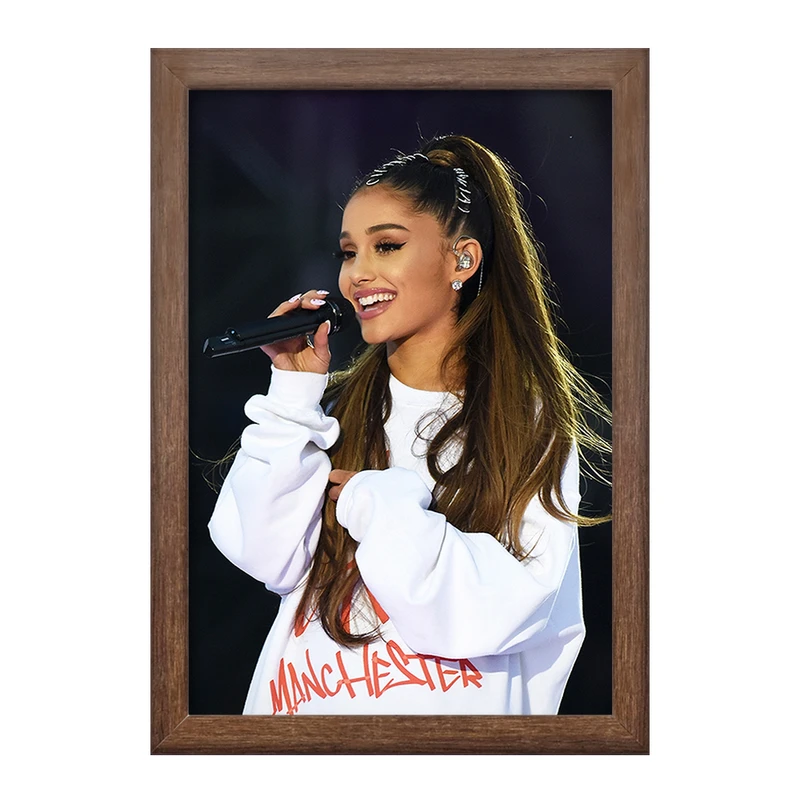 تابلو خندالو طرح آریانا گرانده Ariana Grande  کد 19072