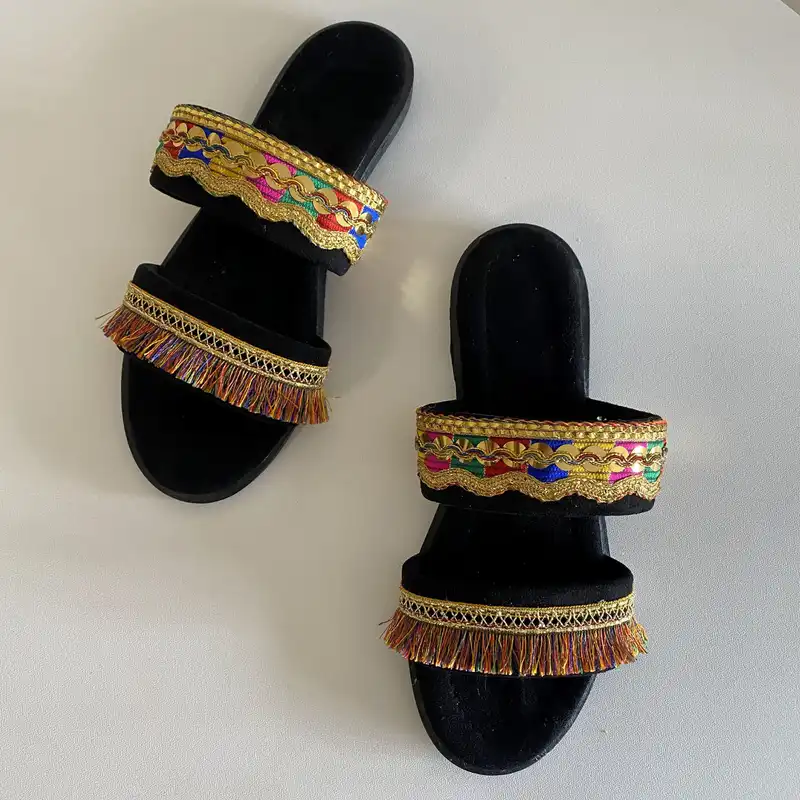 صندل زنانه مدل سنتی