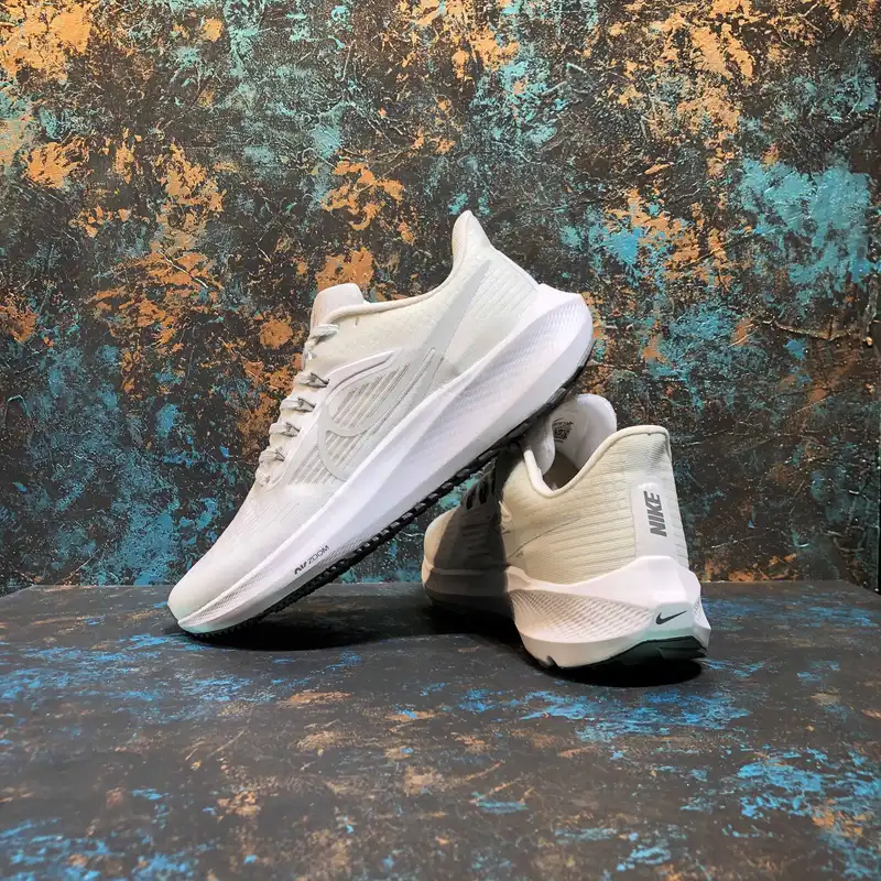 کفش مخصوص دویدن مدل  AIR ZOOM PEGASUS 39 WHGRY-100010027