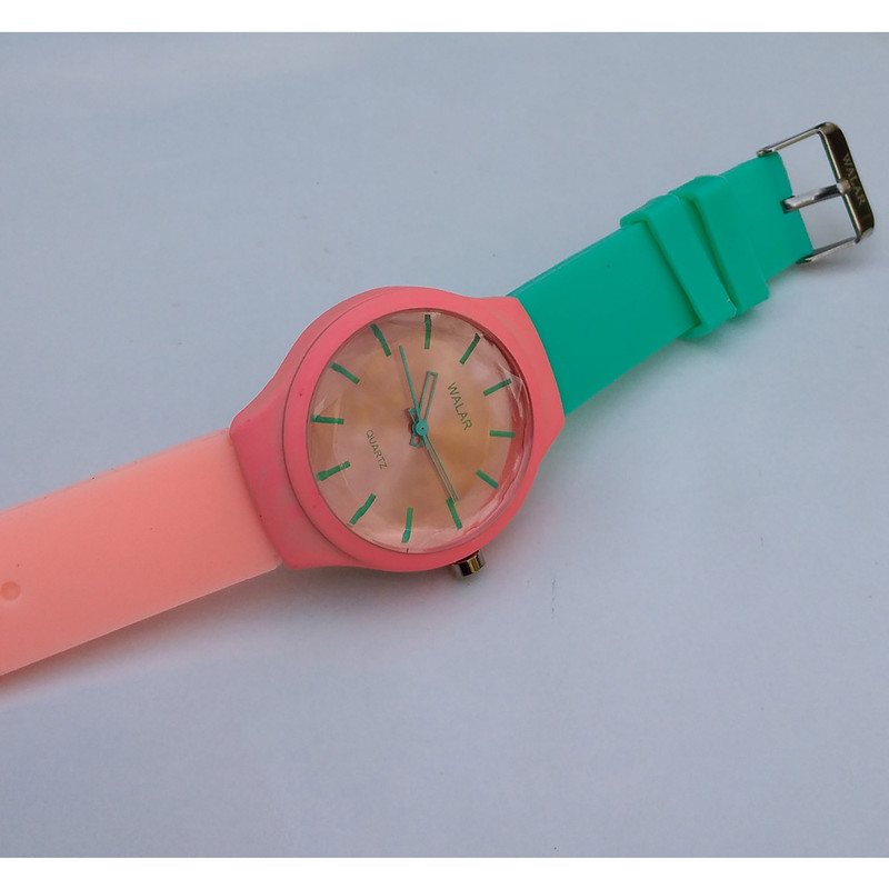 ساعت مچی عقربه ای دخترانه والار مدل اسپرت کد 122