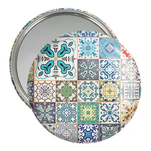 آینه جیبی خندالو مدل کاشی  کد 2178