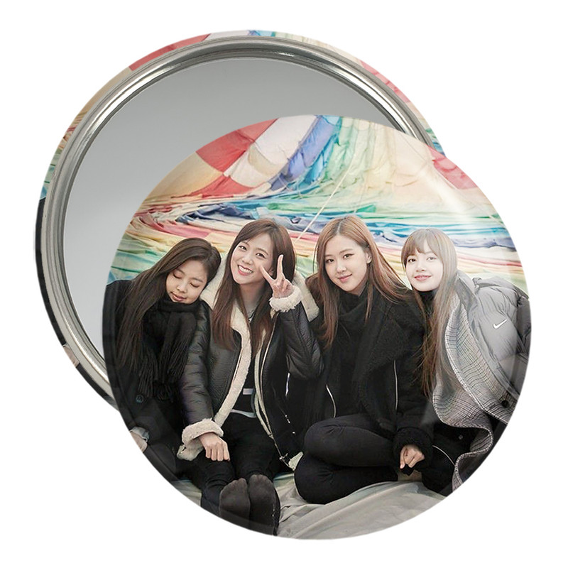 آینه جیبی خندالو مدل گروه بلک پینک Black Pink کد 14591 آینه جیبی خندالو مدل گروه بلک پینک Black Pink کد 14591