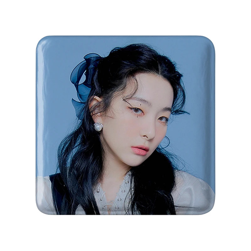 مگنت خندالو طرح سولگی گروه رد ولوت Red Velvet  مدل مربعی کد 19628