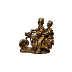 مجسمه مدل love