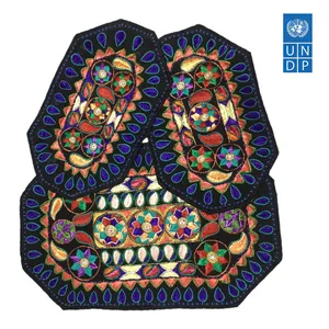 رومیزی سوزن دوزی مدل 003 بسته 3 عددی