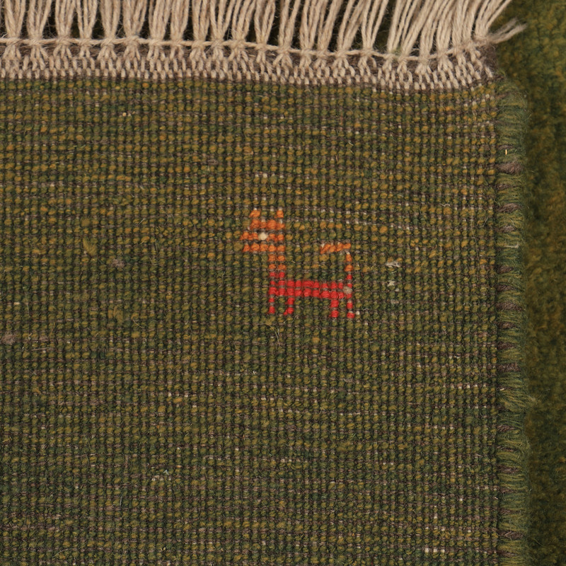 گبه دستباف یک متری طرح قشقایی کد 4040421