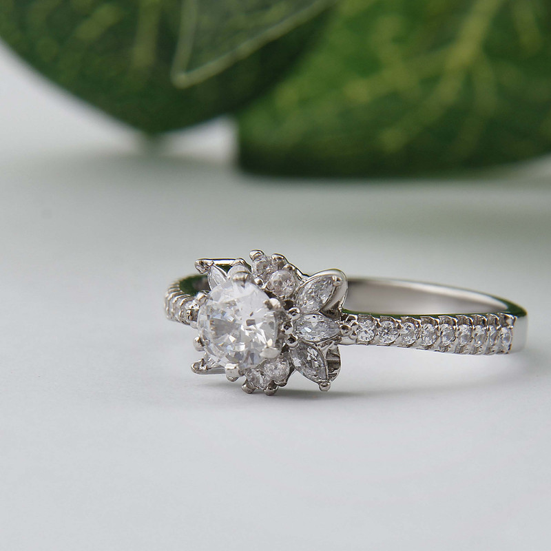 انگشتر نقره زنانه بازرگانی میلادی مدل سنگ فیروزه طبیعی نگین برلیان بدون ریزش آبکاری رادیوم کد AWR_1606