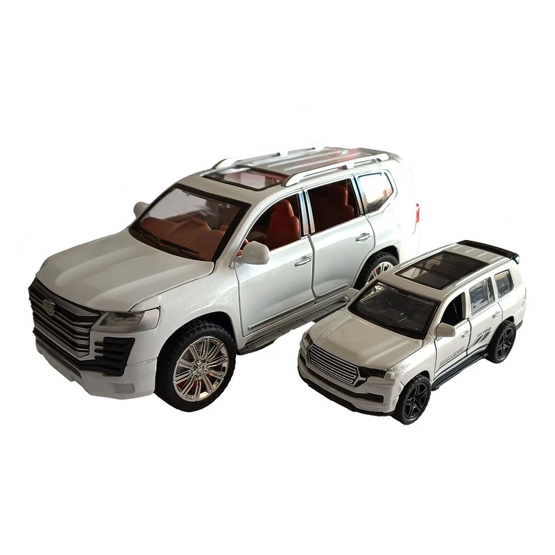 عکس شماره 22 : ماشین بازی مدل عقب کش فلزی سایز بزرگ طرح تویوتا لندکروز