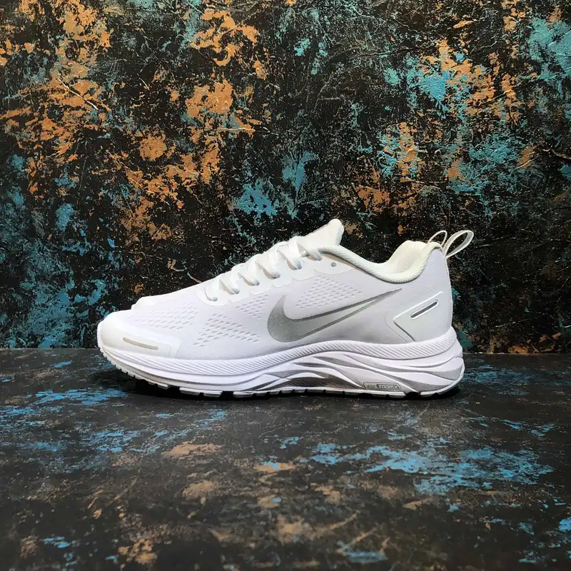 کفش مخصوص دویدن مدل    ZOOM WINFLO 9X WHSIL-100056019