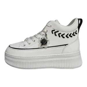 نیم بوت زنانه مدل اسپرت ساقدار 28